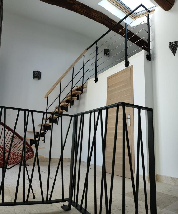 Appartement Dans Mas Provencal อาร์ลส์ ภายนอก รูปภาพ