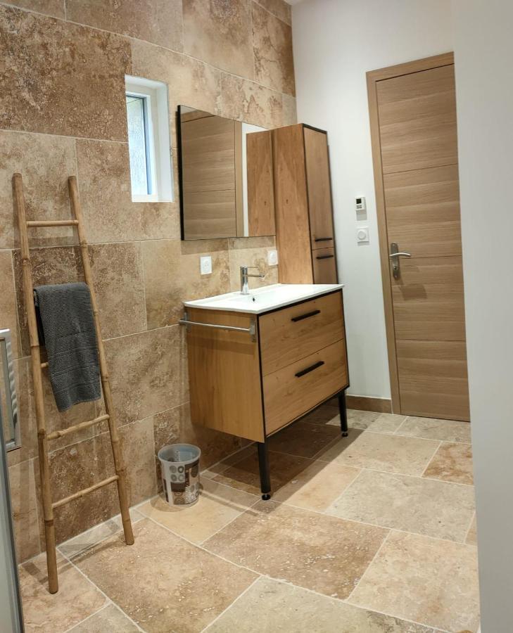 Appartement Dans Mas Provencal อาร์ลส์ ภายนอก รูปภาพ