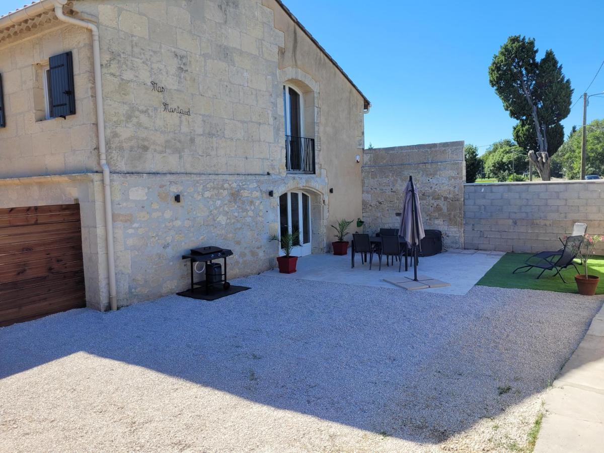 Appartement Dans Mas Provencal อาร์ลส์ ภายนอก รูปภาพ