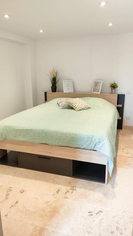 Appartement Dans Mas Provencal อาร์ลส์ ภายนอก รูปภาพ